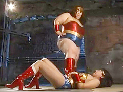 big sexy BBW wonderwoman vs linda carter type wonderwoman