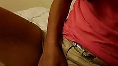 ASIAN GIRL DOES IT HERSELF