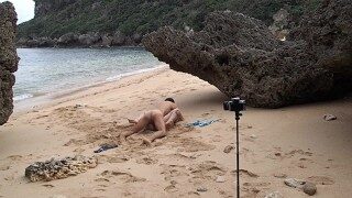 Beach sex in Okinawa　沖縄で開放的ビーチセックス