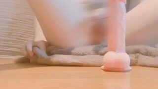 【イケメン大学生】ディルドでずぽすぽ、、　Japanese boy masturbation