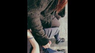 【素人×野外】バレないように駅のホームで手コキして貰って射精