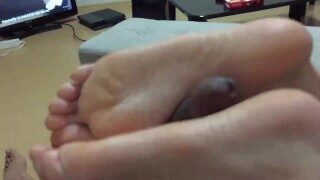 Japanese GF Footjob while watching Anime