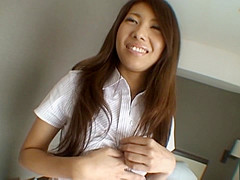 Mai Yuzuki Asian babe is masturbating