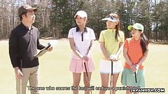 Bimbo golf player has a fat dick to suck on