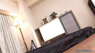 Japanese gal, Hirota Sakura gets fucked and eats cum