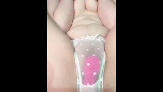 ピンクの新しいおもちゃ♡中とクリと同時に刺激されてイッちゃう♡【bestvibe JP】