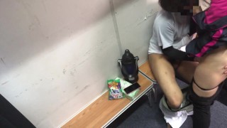 部室でハメ撮り。