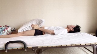 肉厚枕と変態日本人男子の擬似セックス